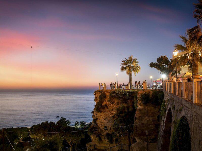 F5568A9C3BFB89411D8422EB0E21592D