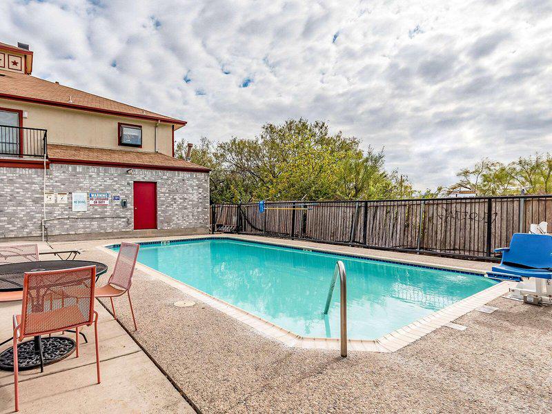 63DF651EBDD01F636E0E8148009B0A5E