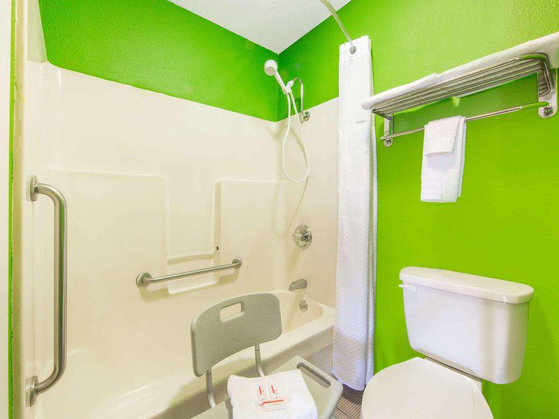 BFCFFAD306E95DE907B541922ED1D157