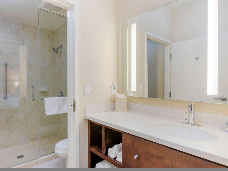 BE7223E8B806CF99F14A88349EA1B9A8