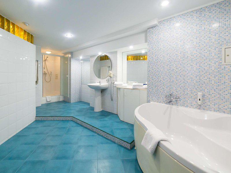 19CDF55AC5E1C8AC94BD8FC7CBF509BC