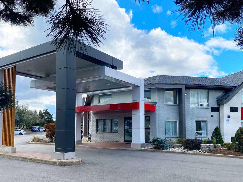 BC0915CB2AE43F74C4168D47476F8B18