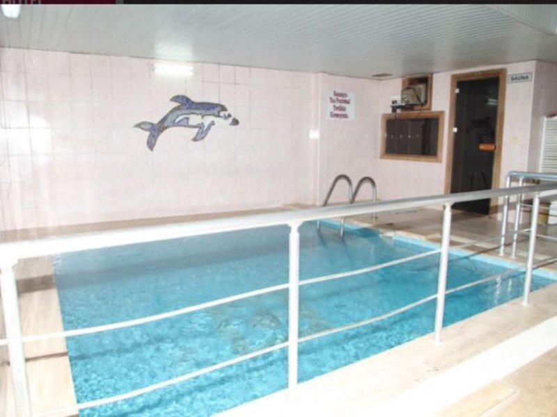 AE9AC91E0627A1C25F5D8D03439D50E4