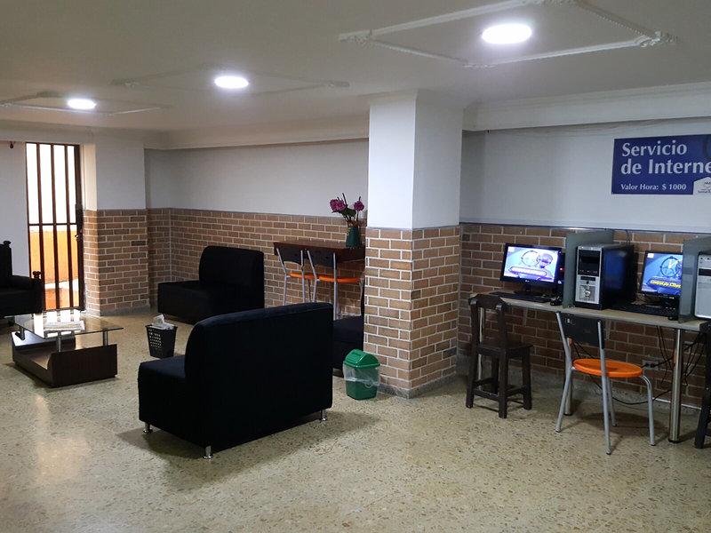 72797F75EDCA0A55C793973C4310C8FC