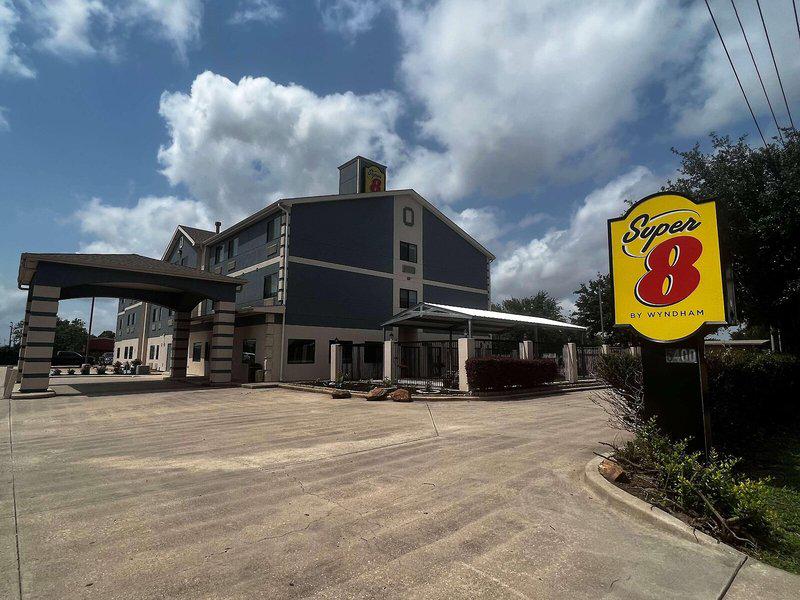 023AE6427828A4F27F019037412006F8