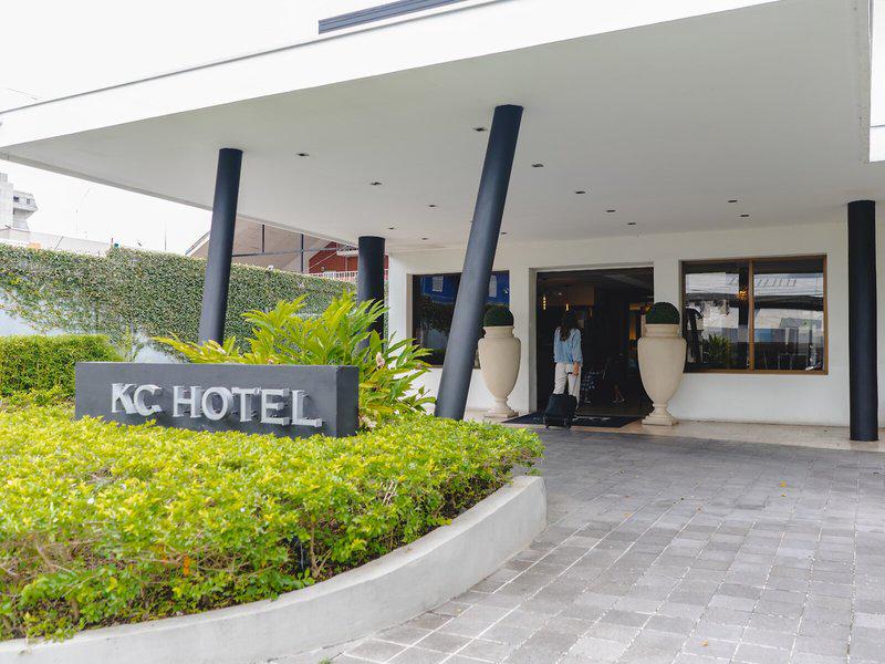 379869D422F27B8B1F2BF6CADE2F4DA0