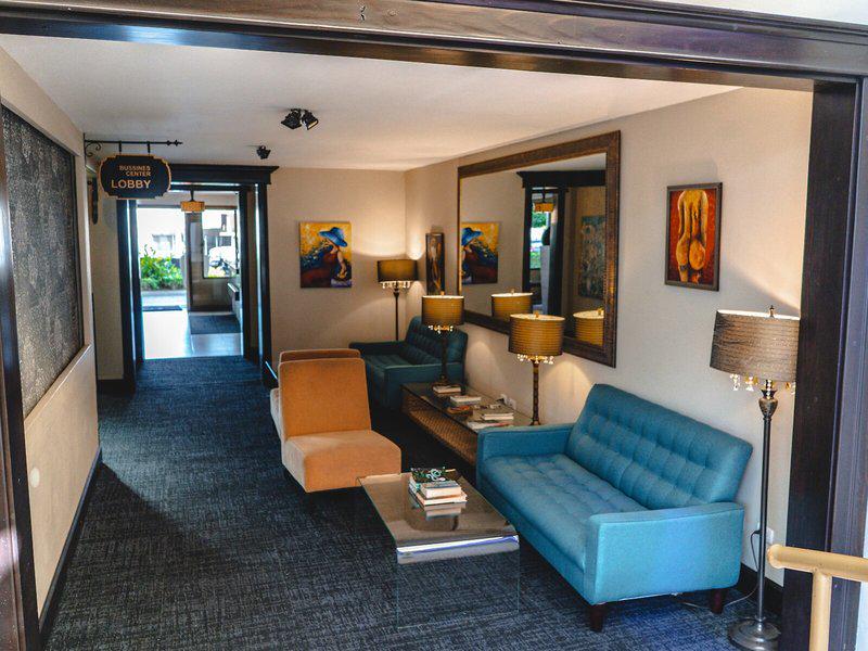 F511CE1865BA131D0A0C344DDF586805