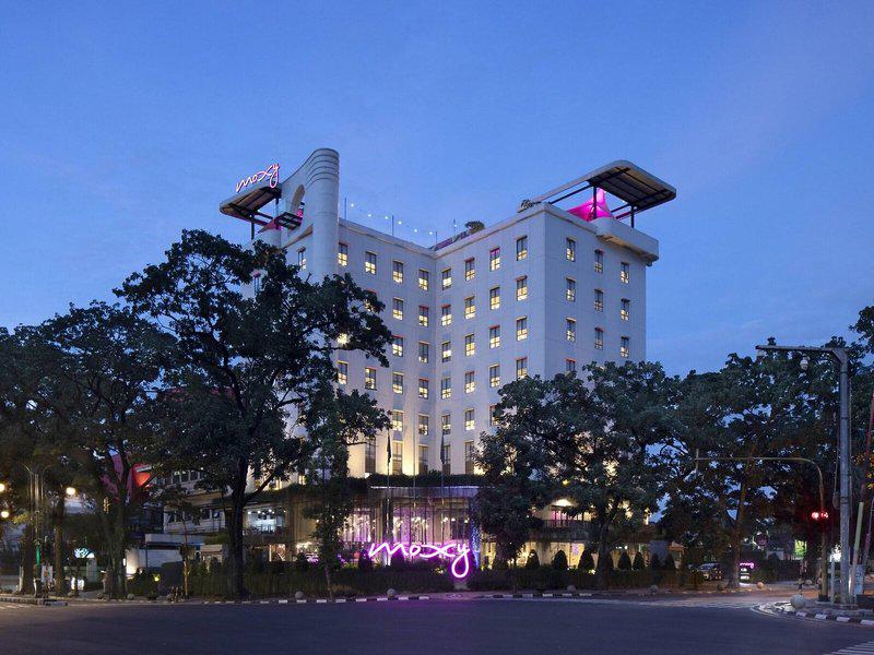 1B6C079E8985F96A81F911EE04DEA311