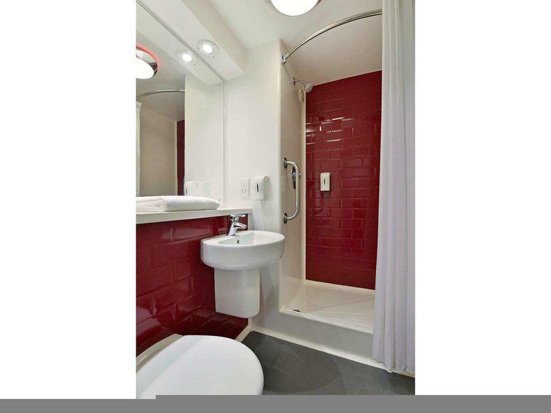 46B2035A710168DE82F45D12DB911B5C