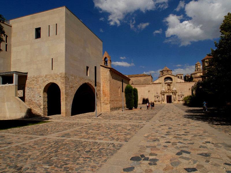 C0B8B6D07E0904F9F2D43CB521E65363