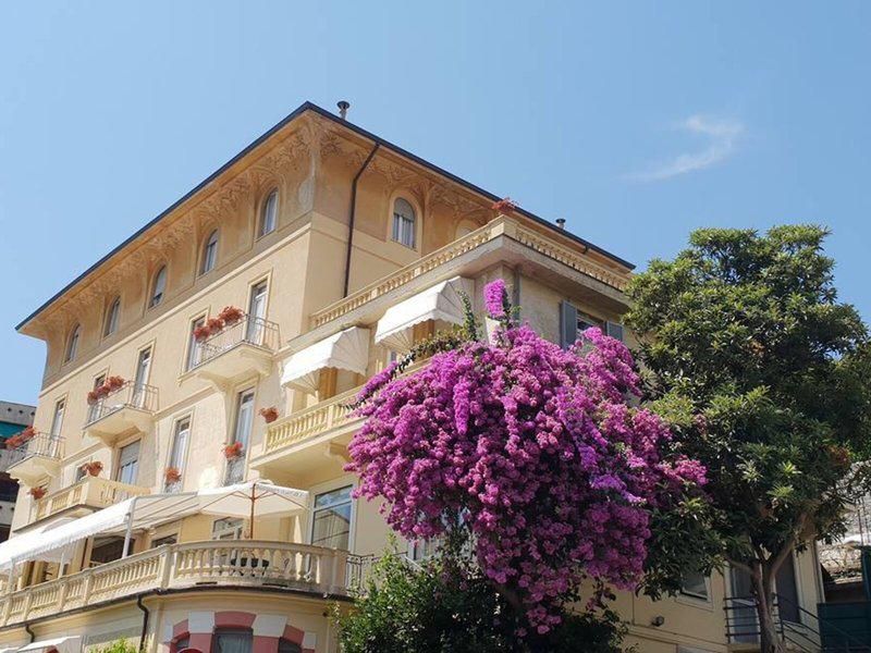 4251F9C1E4B2A6B3E2CE51FACE11F0E8