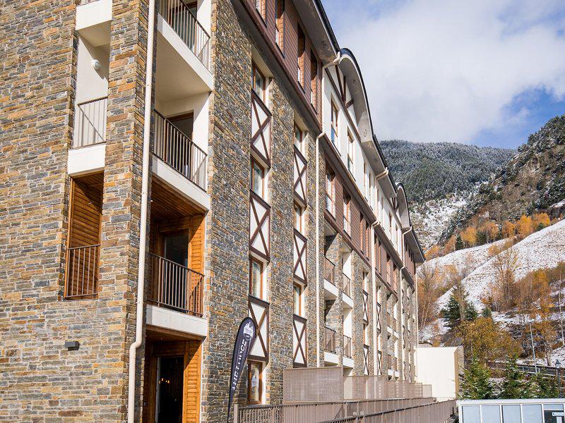 CFE3AFEE2D3281EFB52E88A7AFE568D9