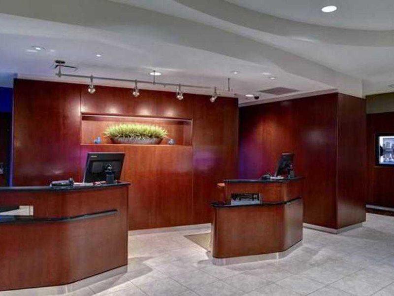 72C95FE1FF6EF82208E6BE4E9A62F16E