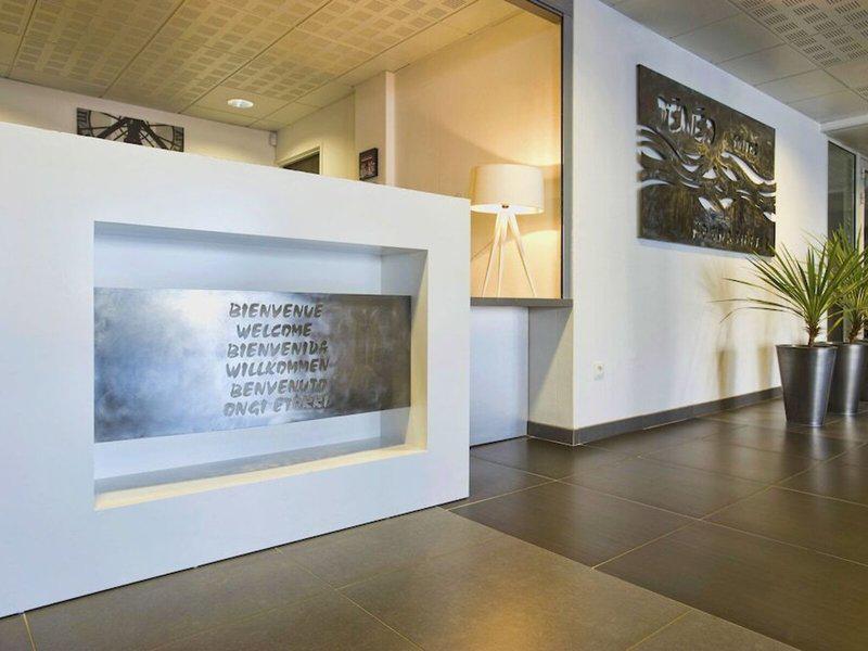 453DB353B07C9F2C8E9BF37448B75B14