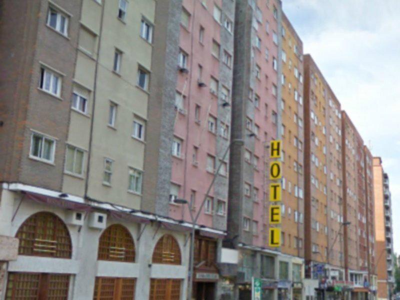 ADEA00A4D8A08EB03D2DC9CA94184094