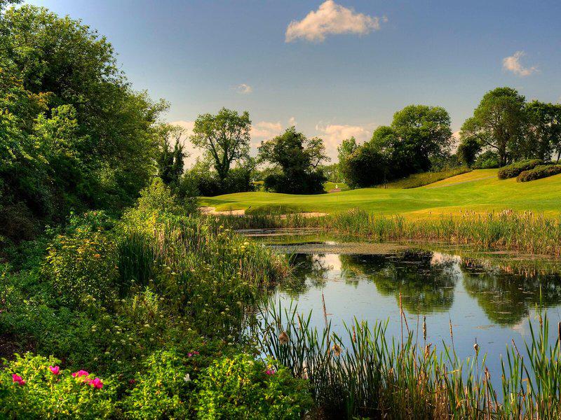 858AABAA4E55D45592DD4FC358EC7CC4