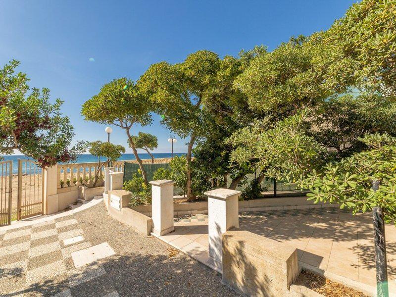 CC2B18CC9C4D4E8C24DBE3C7E2B21CF5