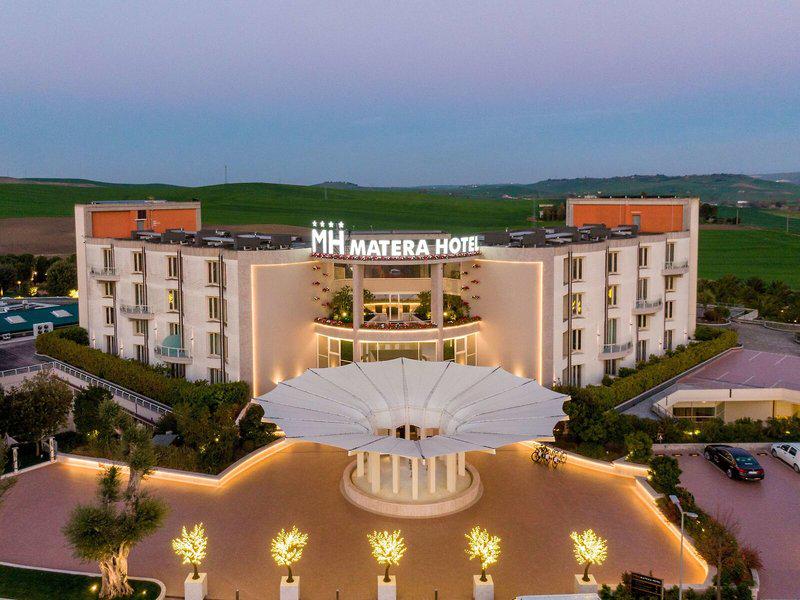 8BF0F91F3338E183FE528FA15F9876FF