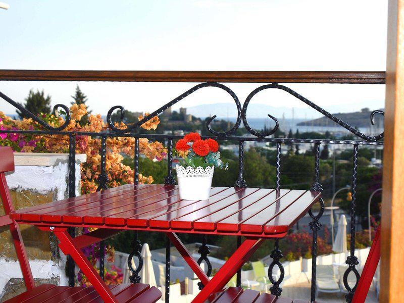 10EEF2117DA942672A253D3E2C8EFFE1