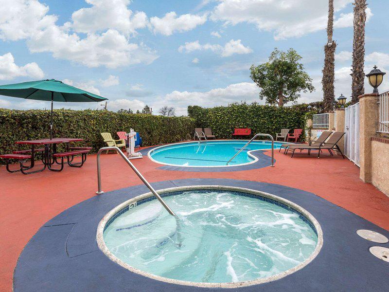 8A7157543A9375FA47249C7D7AF65E3A