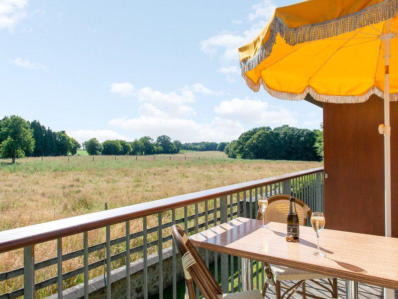 6C6509700E8B3DC4D02FAB491819BE9D