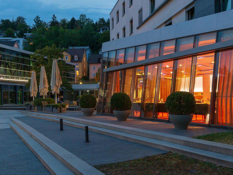 B1A6C550A8EE4F4BE83A55107BAADE4F