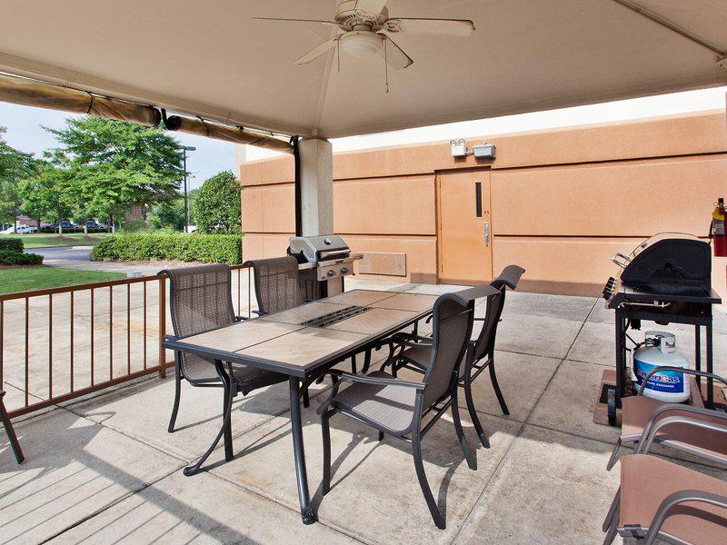 339F8CD8FD5D9D70ACCFD892390B79C8