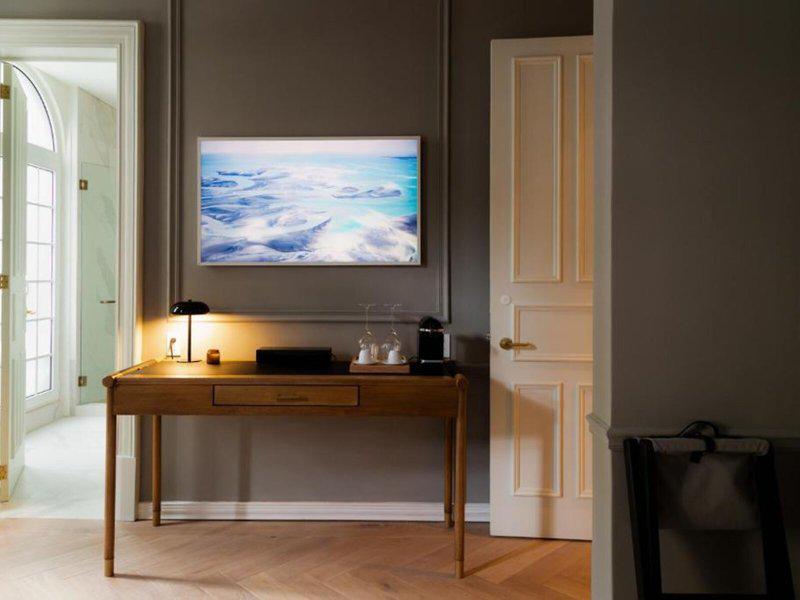 FFC213B8A691447B5498D77D7697B57C