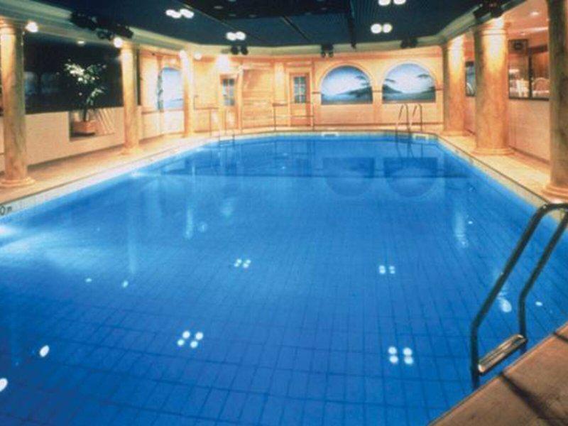 8D70F271C5E5E7623A5CF7BC0FAF8A85