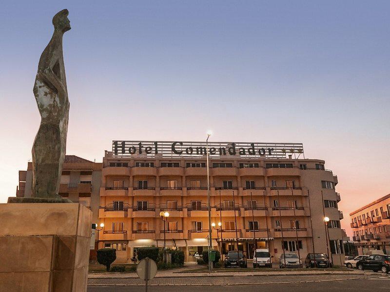 11AB04070A763C0F6E13757CB455F898