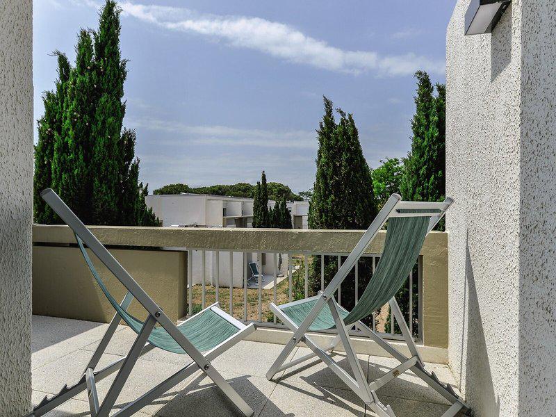 AB19EE6F57AD11A4E52F9320E10631BC