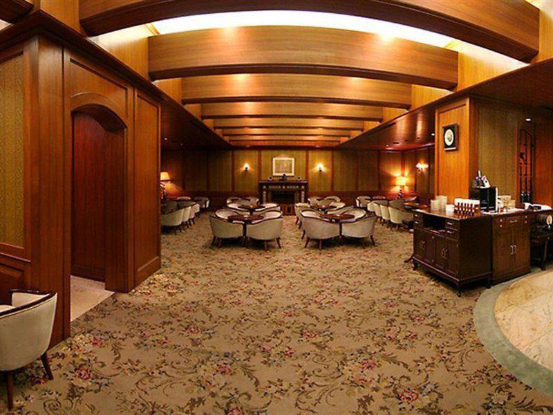 F0D43BE6B5742A39F0F6819A09706814