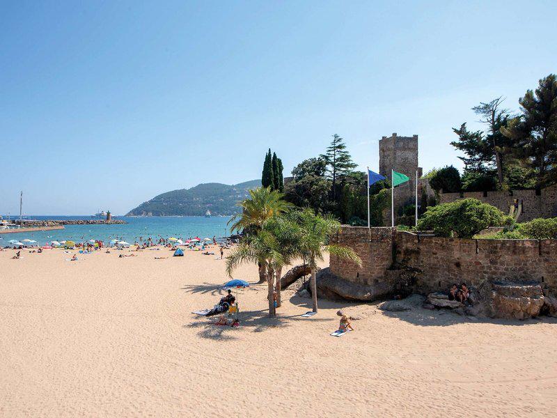 B7CA09D143DAEFFAA10C56BCC7949894