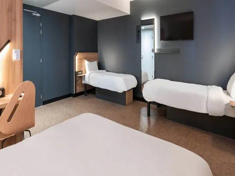 918B1662F1FF8D99323118F2EB165592