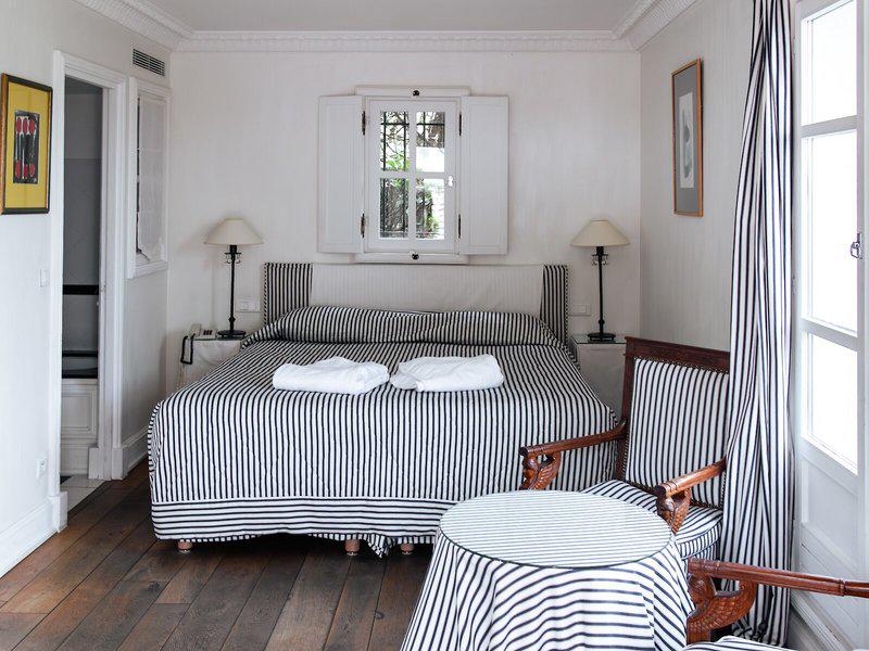 6B66ED4EB7E6ABCC29ECCC5F94F583B1