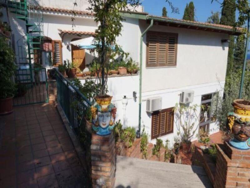 2C9C01B94EB17D35380F8B2CBE30BEFC