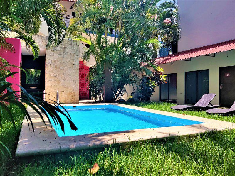 CCA00118AEC4F7E8E0B23A9209425B0C