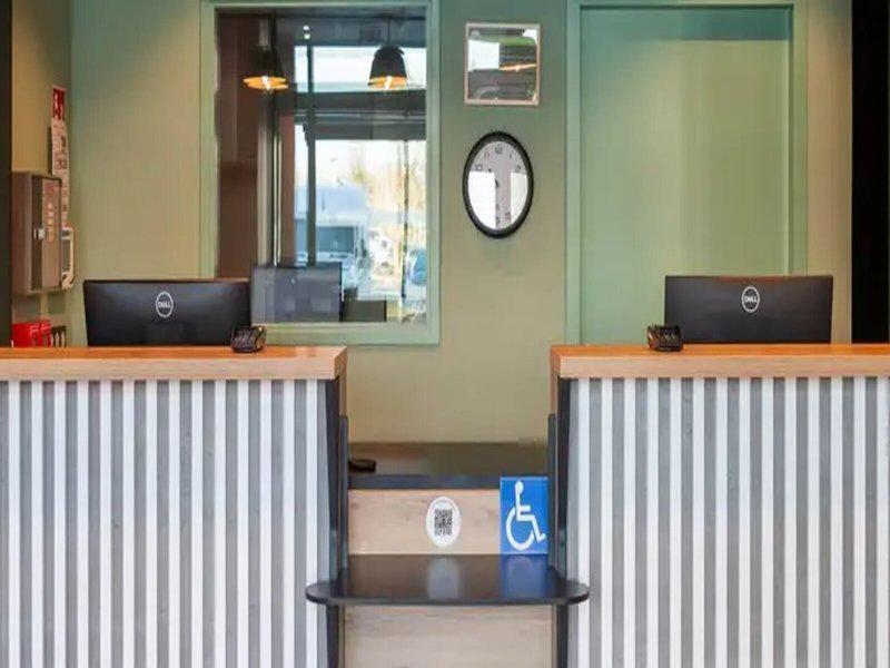 64C14D9C63F87EA83EC0E900BADC1739