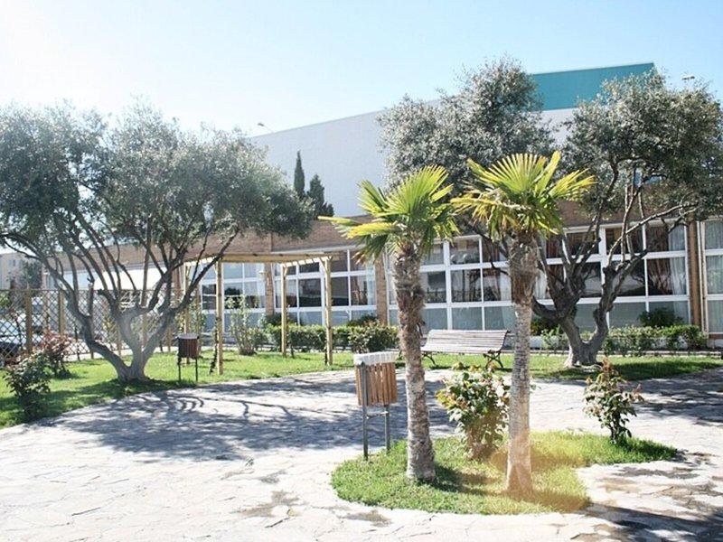 E0A09601F6EF6B8CBE7041C18DF4137E