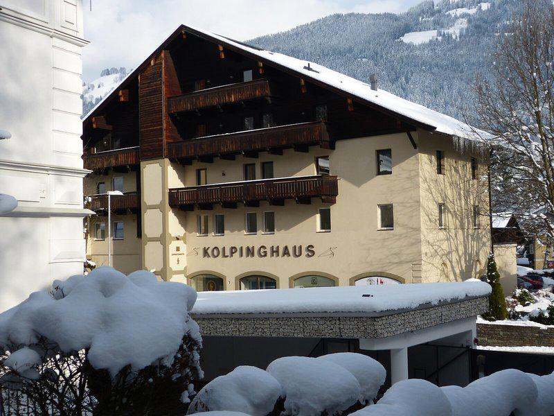 6D48A3FB47BBA32A54D5913FAC6E4AD6