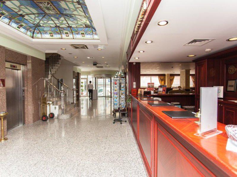 D749AF49203EF8EDE24DF6A5A6F0F27E