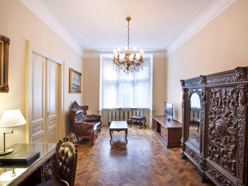 C237141D1FA865C11CF086A48B937B61