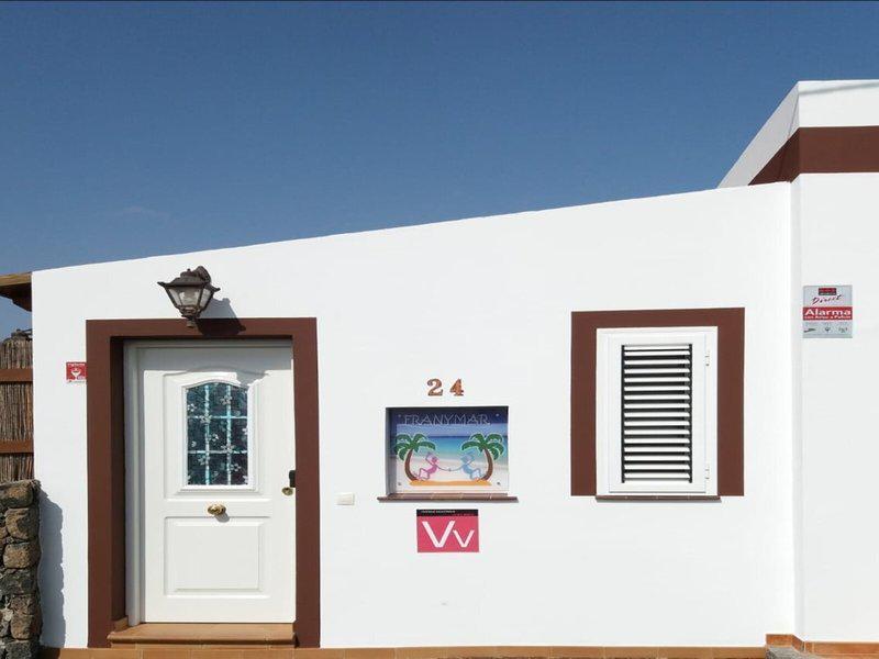 767E7B8594260B8F16AA94B3C52C066A