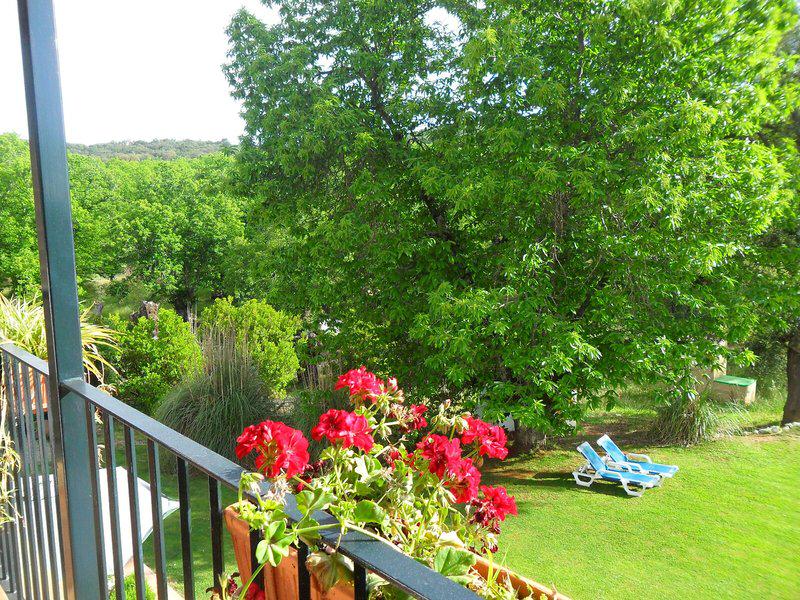 3C6FC3DC50B9D3980DEBD69870115946