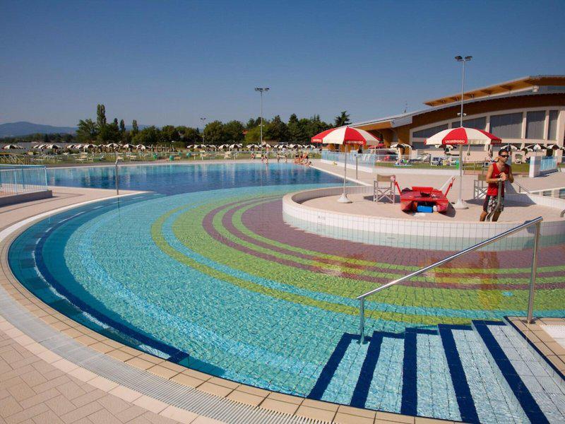 377AFF433E406CE4851FBFC9E001BABD