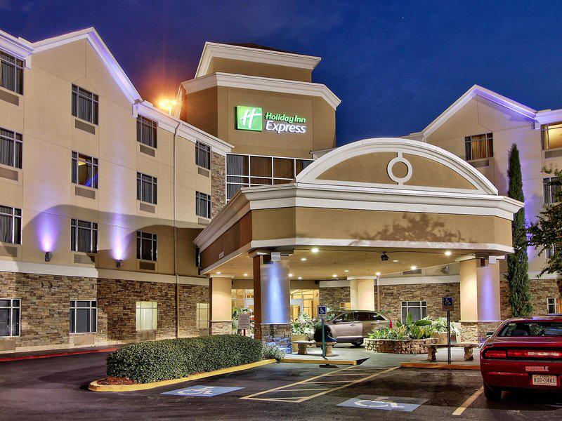 CD5E355957A80D0F2E29A67883B914BE