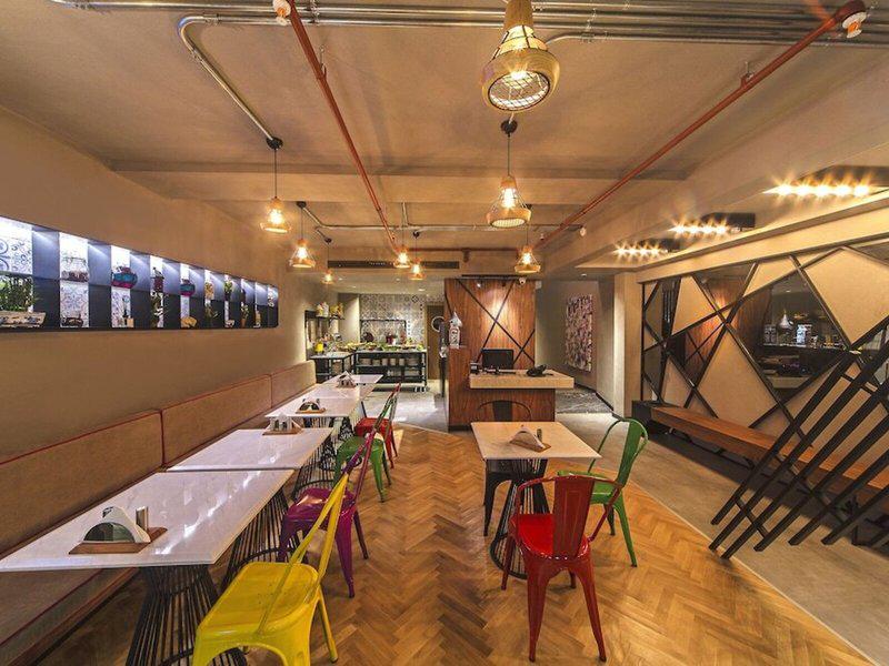 FED28CE67ACBAEAFD0F63BEC6C38C955