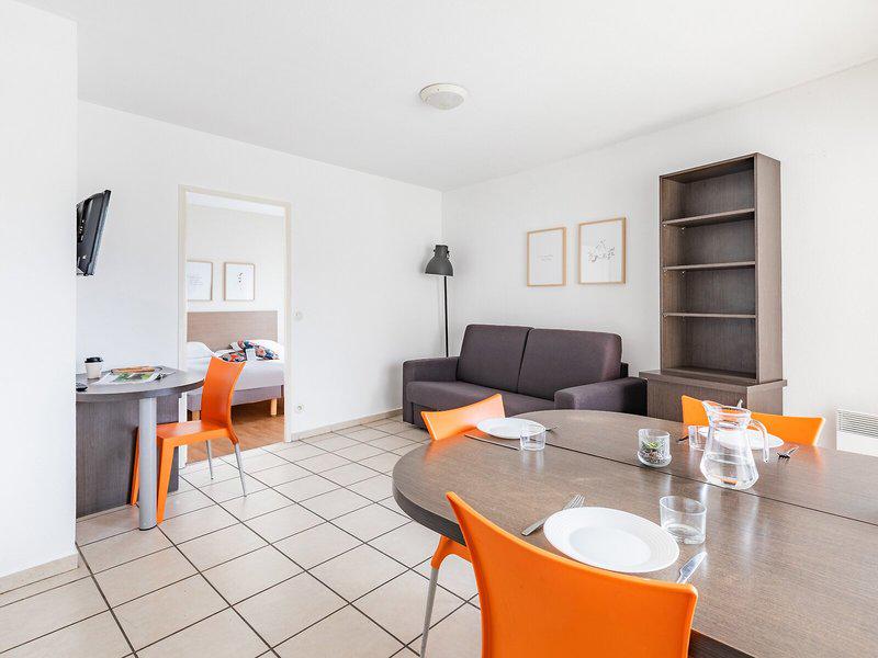 260D3601BB2C054247C4AE40EB214D6E