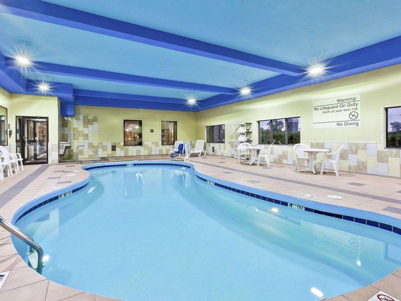 838AB330DBB4B36FD8EC71D8C0C26DF4