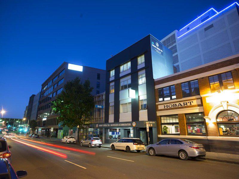 81CE99181E6F8F7DA013B5215B6359AF